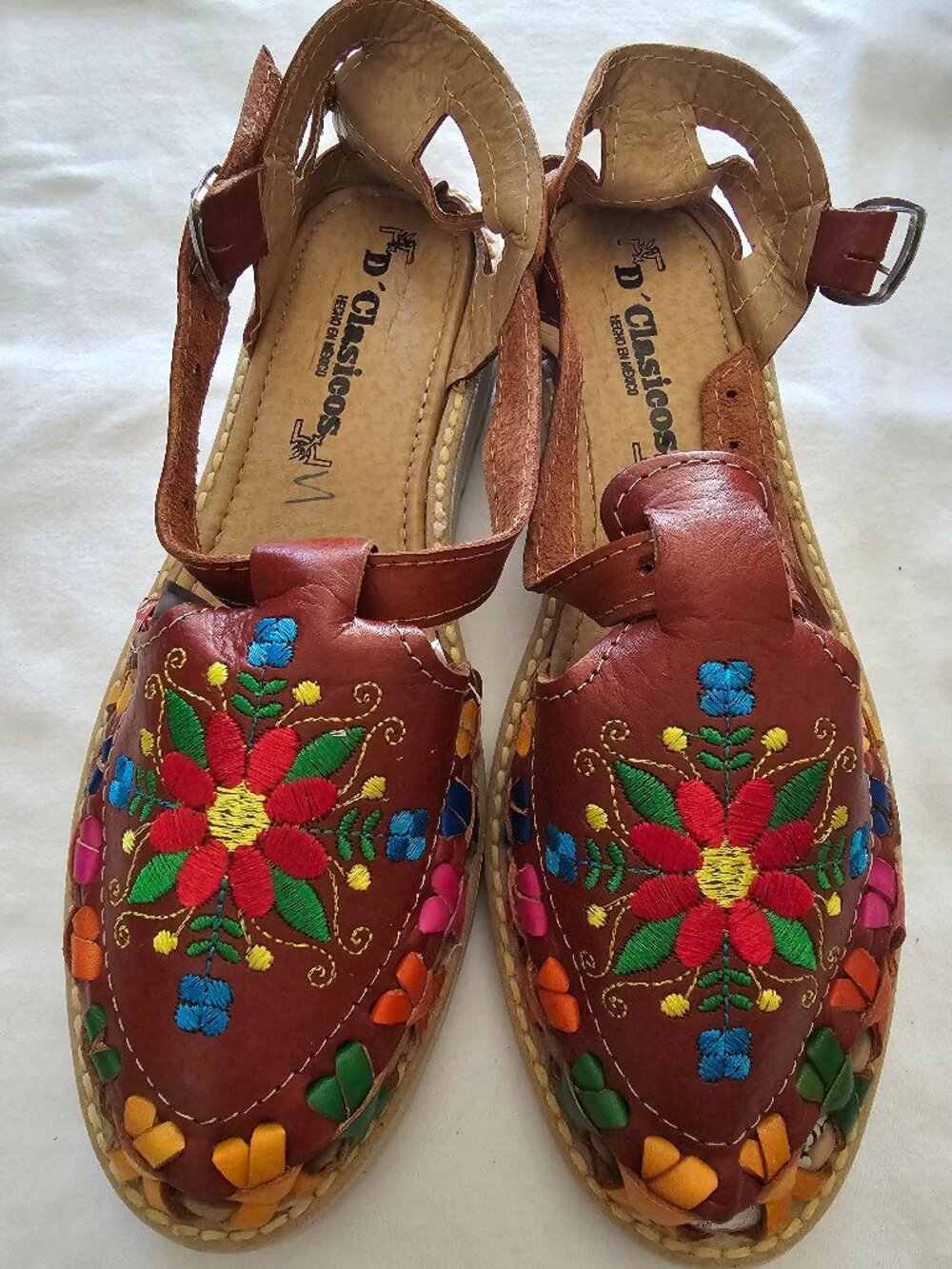 Authentic Mexican Handmade Women's Huarache Sandal. NEW